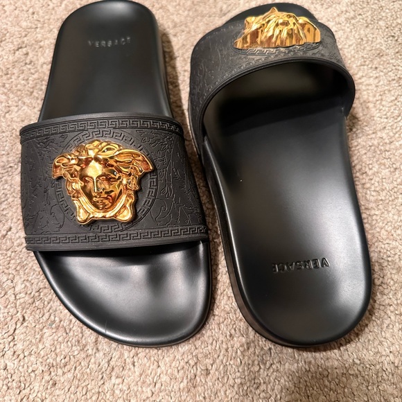 Versace Women Medusa Slides size 36 - Picture 7 of 11